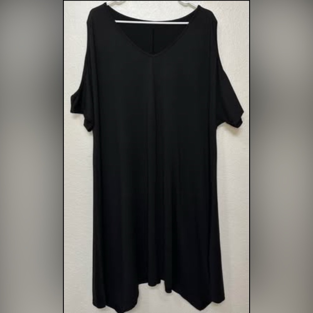 SHEIN DRESS - Picture 2 of 2